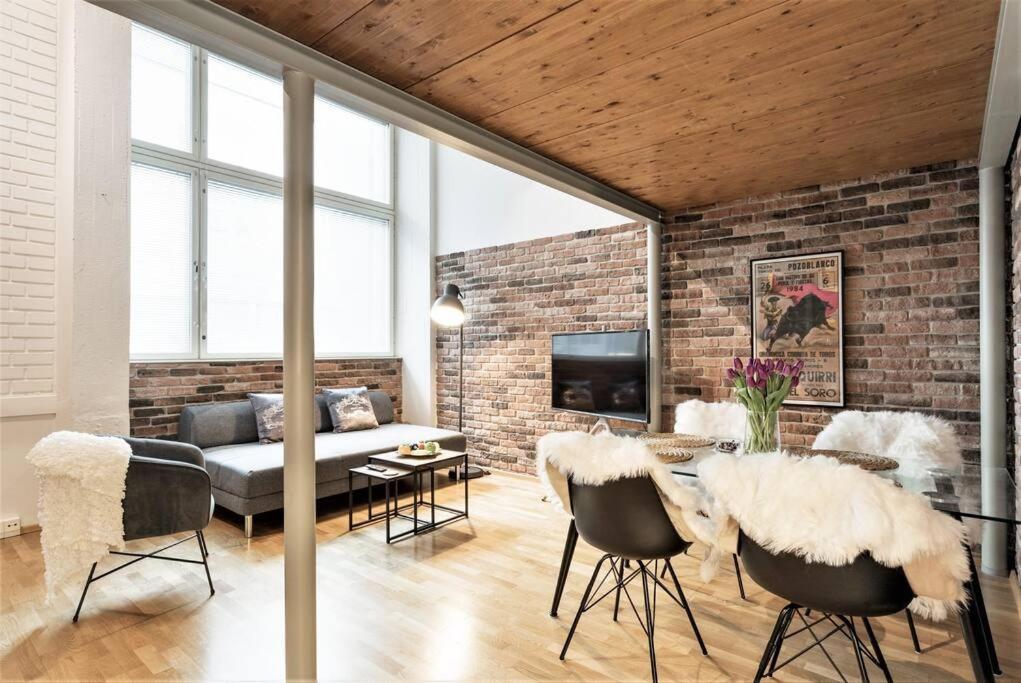Riverside Loft With Sauna Huoneisto *